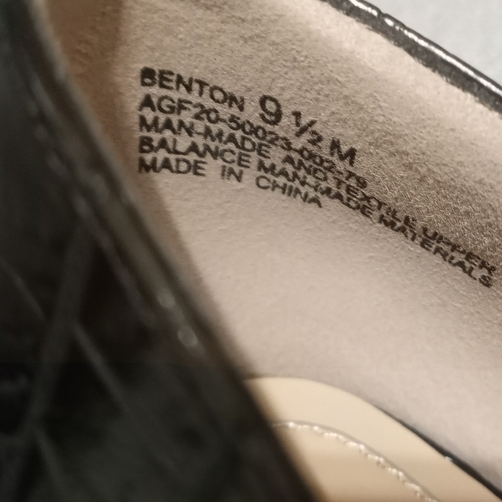 The Limited Benton Block Heel Loafer Black 9.5 M - Picture 11 of 15